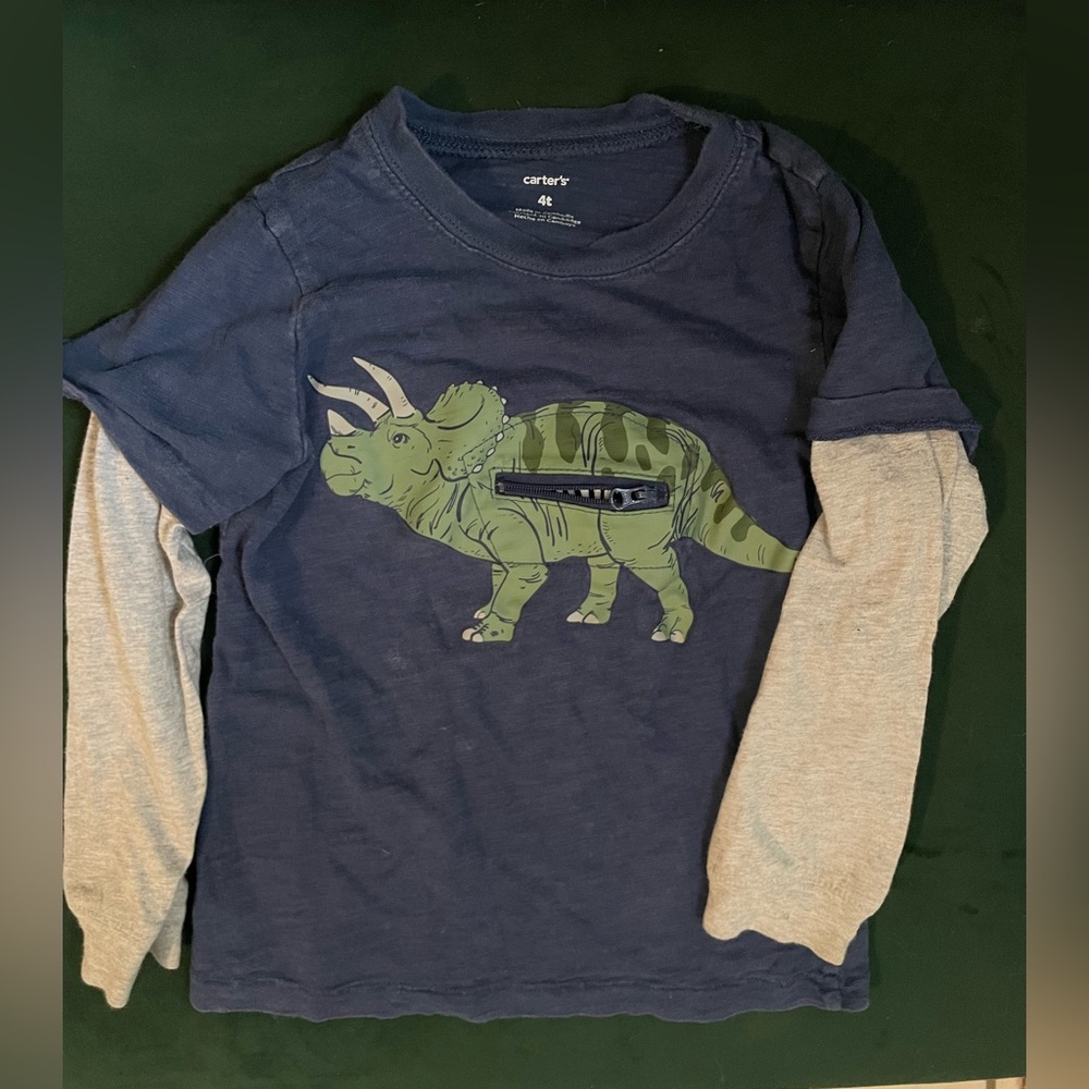triceratops tee